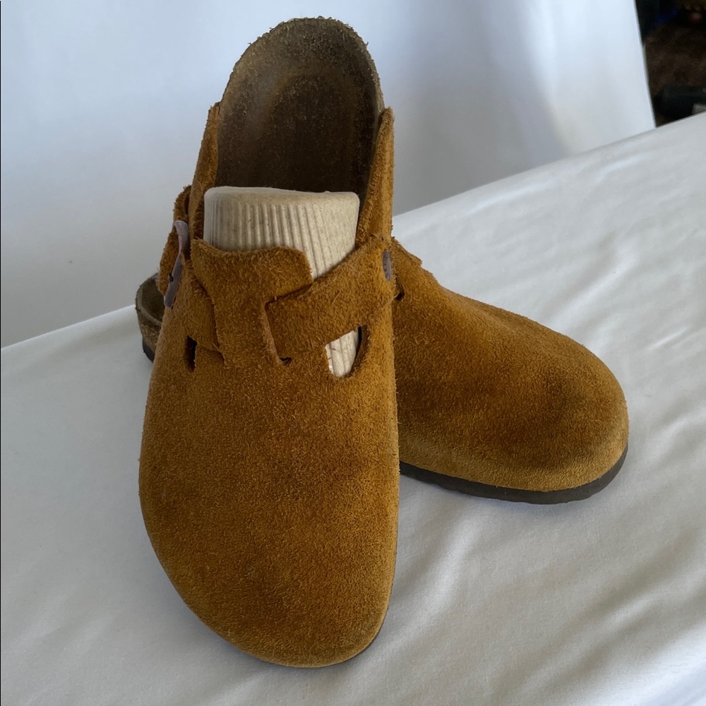Birkenstock Boston style Women's Suede shoes in Chestnut Brown